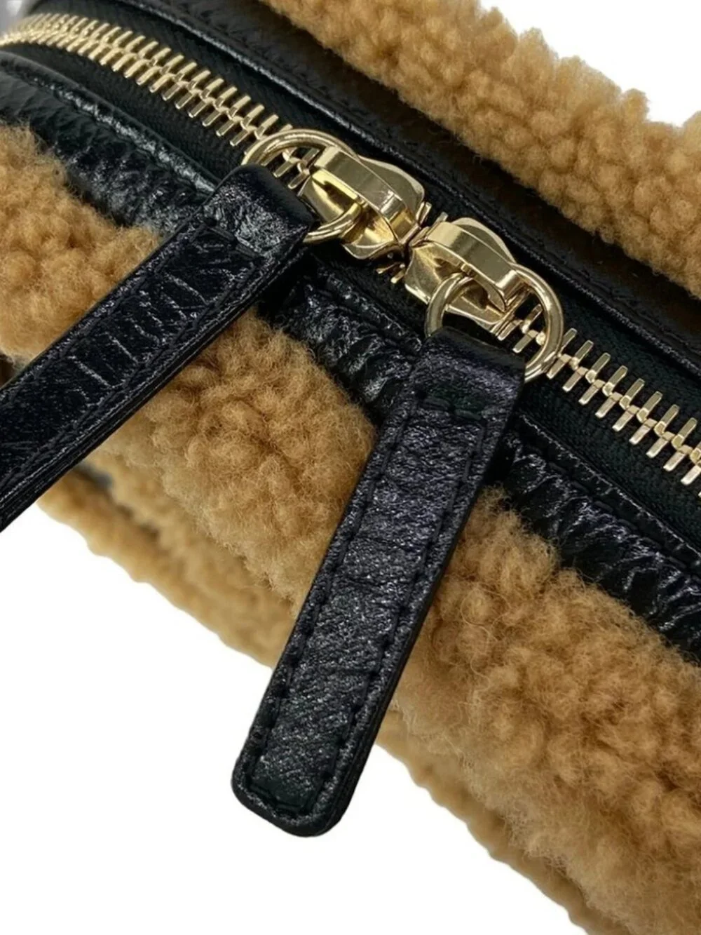 CHANEL CC Fan Black Light Brown Crumpled Sheepskin / Sheared Mouton Bum Bag